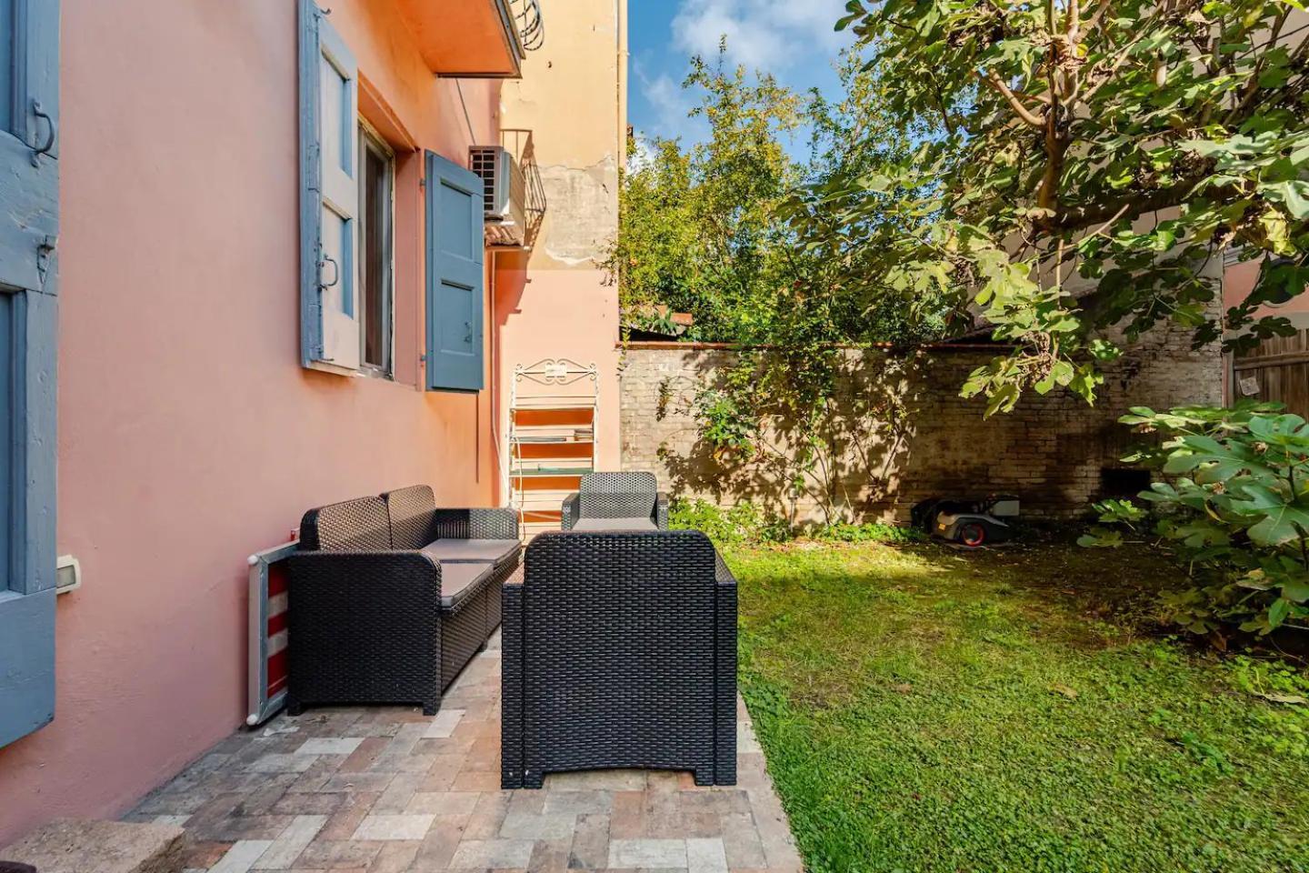 Oasis In The Centre Of Bologna Apartment Exterior photo